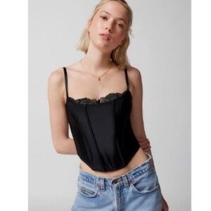 Out from under Coucou Lace-trim Cropped Corset